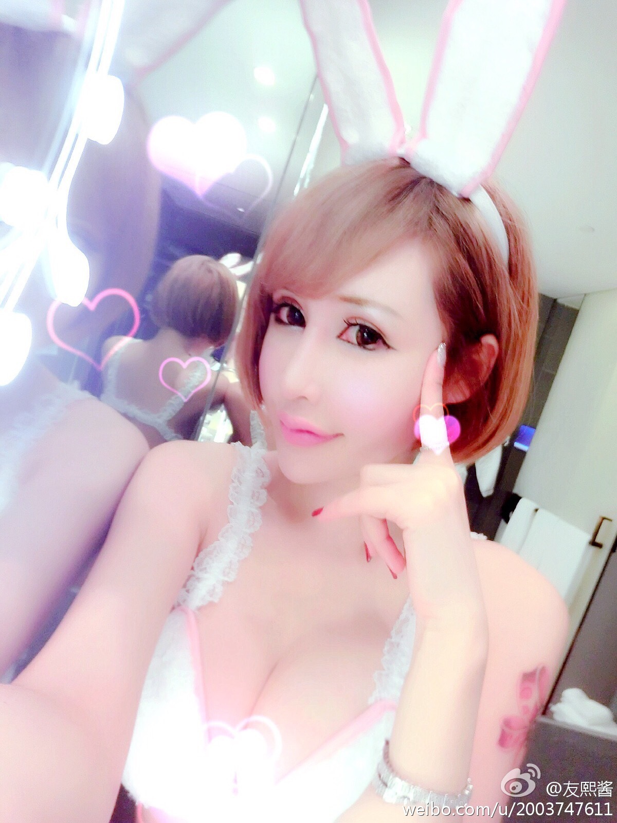 G罩美胸 火爆的辣子 友熙酱 微博自拍破解私密图片 3